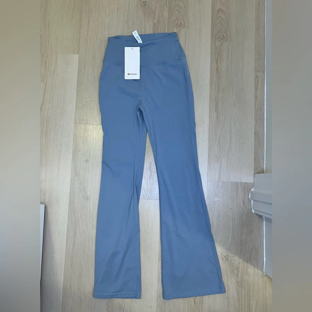 Lululemon pants leggings Size 6 NEW Brand - Picture 1 of 4